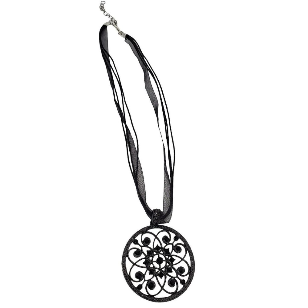 Gothic Black Pendent Rhinestone Circle Necklace Mandal Flower Sparkles